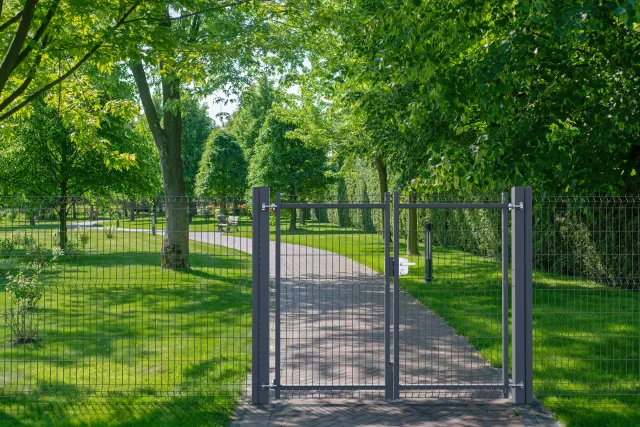 EUROFENCE Portails ZIKO portail treillis soudé kit 180°