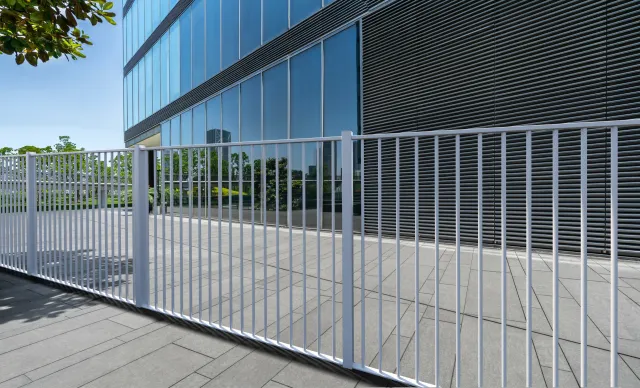 EUROFENCE MODUL'R panneau barreaudé rigide modulable