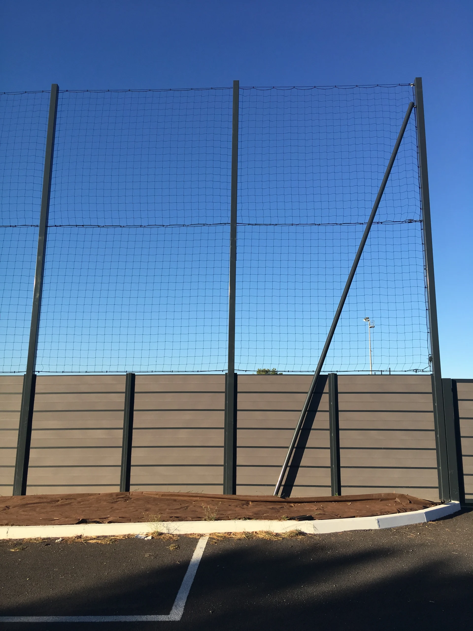 Eurofence pare-ballons filet jambe de force acier