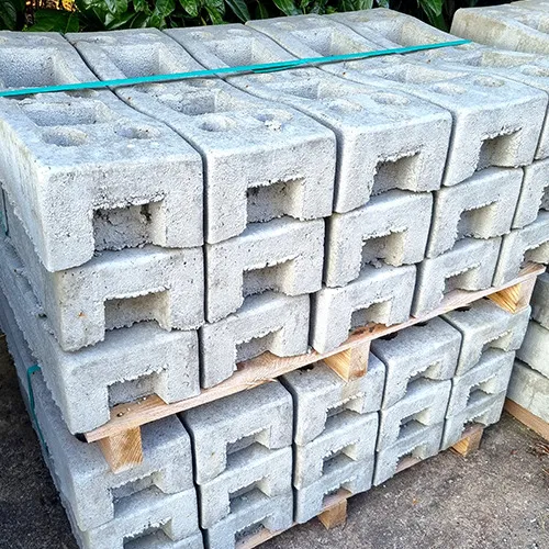 CQFT Plot béton 28 kg 6 trous clôture chantier