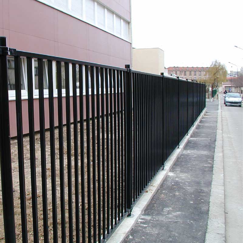 Eurofence Modul’R clôture barreaudage acier manchons usine
