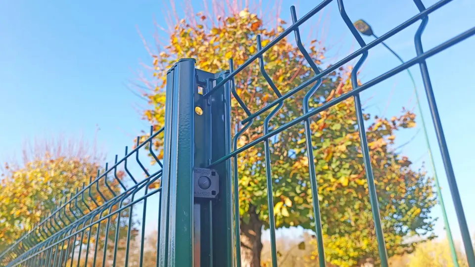 EUROFENCE BASTIDAL FORCLIP poteau clôture à clips gris