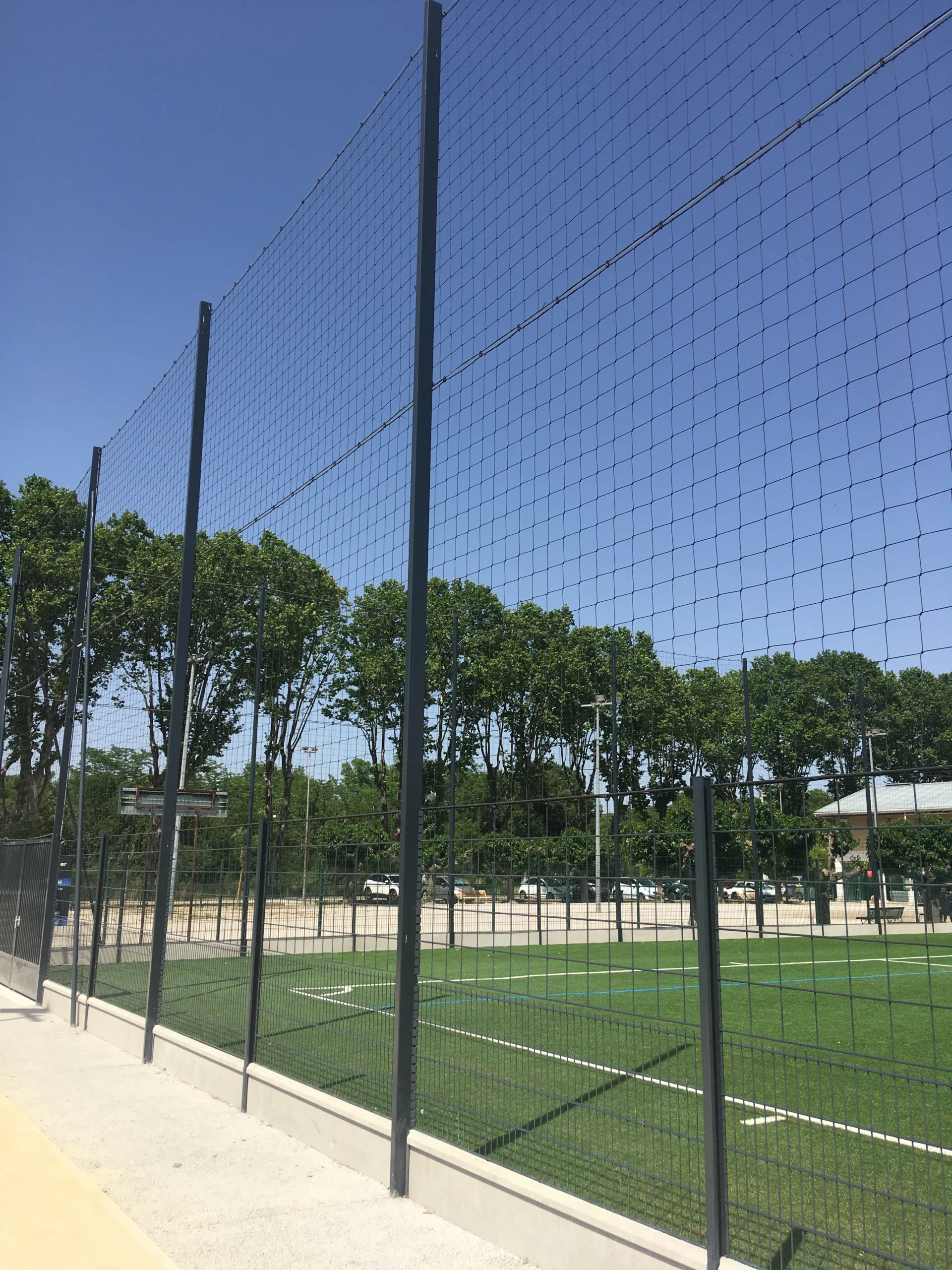 Eurofence pare-ballons filet jambe de force acier