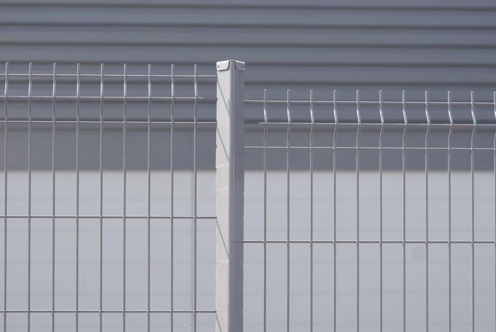 EUROFENCE BASTIPLI panneau rigide picots défensifs vert